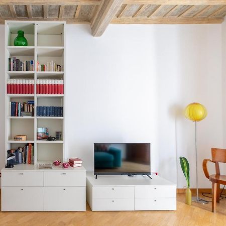 Ferienwohnung Iflat Colorful And Wood Near The Synagogue Rom Exterior foto